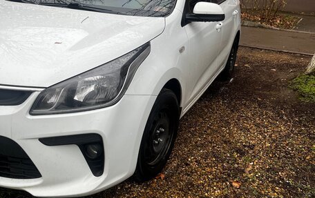 KIA Rio IV, 2018 год, 1 290 000 рублей, 5 фотография