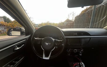 KIA Rio IV, 2018 год, 1 290 000 рублей, 10 фотография