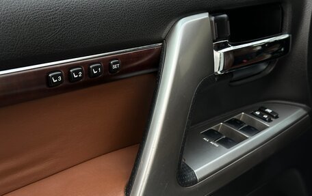 Toyota Land Cruiser 200, 2014 год, 5 150 000 рублей, 18 фотография