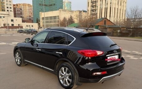Infiniti QX50 I рестайлинг, 2017 год, 2 200 000 рублей, 7 фотография