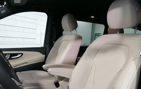 Mercedes-Benz V-Класс, 2024 год, 18 050 000 рублей, 13 фотография