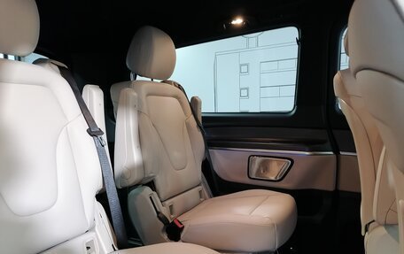 Mercedes-Benz V-Класс, 2024 год, 18 050 000 рублей, 30 фотография