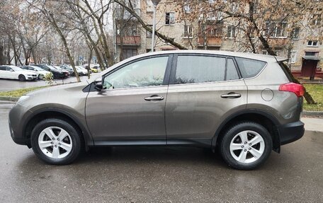 Toyota RAV4, 2013 год, 1 745 000 рублей, 6 фотография
