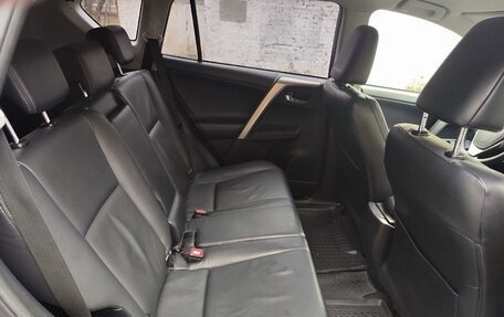 Toyota RAV4, 2013 год, 1 745 000 рублей, 12 фотография