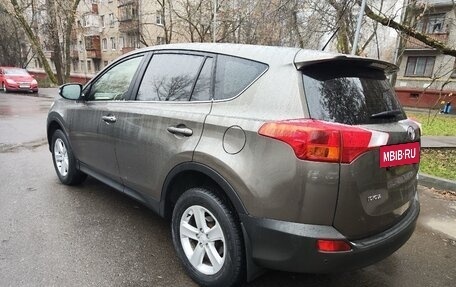 Toyota RAV4, 2013 год, 1 745 000 рублей, 4 фотография
