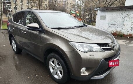Toyota RAV4, 2013 год, 1 745 000 рублей, 2 фотография