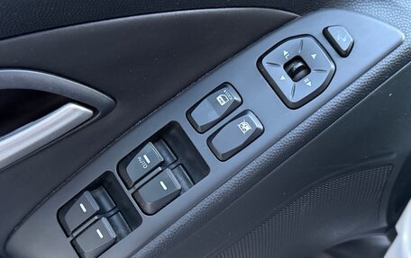 Hyundai ix35 I рестайлинг, 2012 год, 1 300 000 рублей, 10 фотография