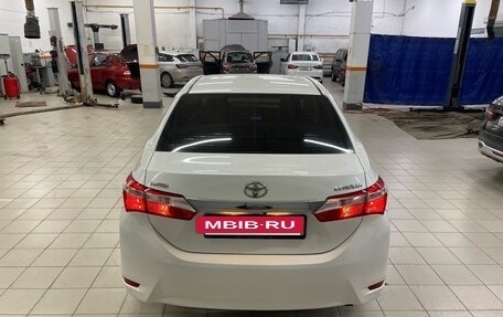 Toyota Corolla, 2015 год, 1 365 000 рублей, 4 фотография