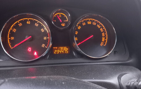 Opel Antara I, 2014 год, 980 000 рублей, 2 фотография