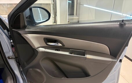 Chevrolet Cruze II, 2010 год, 599 000 рублей, 12 фотография