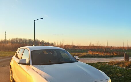 BMW 1 серия, 2017 год, 2 650 000 рублей, 3 фотография