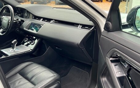 Land Rover Range Rover Evoque II, 2019 год, 3 300 000 рублей, 10 фотография