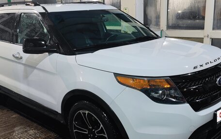 Ford Explorer VI, 2013 год, 1 390 000 рублей, 2 фотография