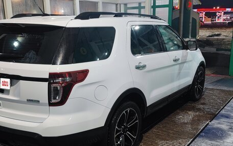 Ford Explorer VI, 2013 год, 1 390 000 рублей, 3 фотография