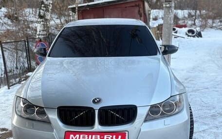 BMW 3 серия, 2005 год, 760 000 рублей, 1 фотография