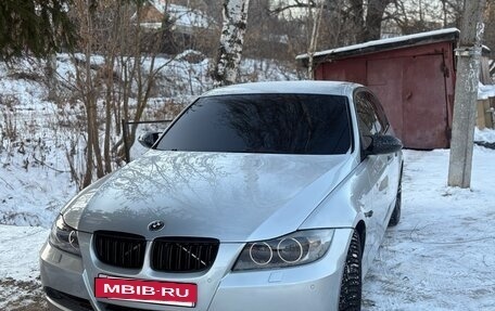 BMW 3 серия, 2005 год, 760 000 рублей, 2 фотография