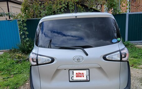 Toyota Sienta II, 2017 год, 1 300 000 рублей, 2 фотография