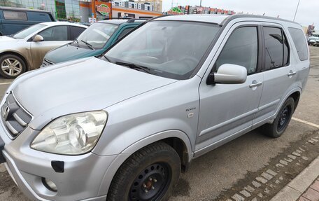Honda CR-V II рестайлинг, 2004 год, 715 000 рублей, 1 фотография