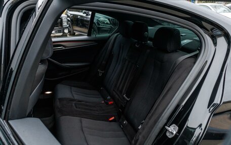 BMW 5 серия, 2018 год, 3 199 000 рублей, 12 фотография