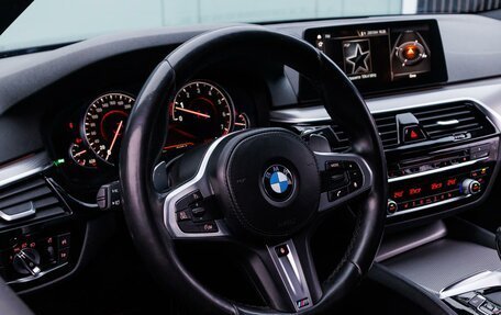 BMW 5 серия, 2018 год, 3 199 000 рублей, 15 фотография