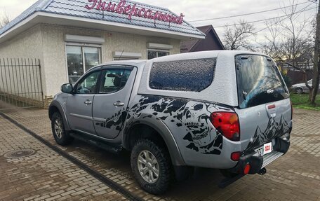 Mitsubishi L200 IV рестайлинг, 2013 год, 1 990 000 рублей, 8 фотография