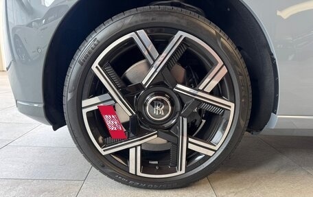 Rolls-Royce Cullinan, 2025 год, 58 000 000 рублей, 11 фотография