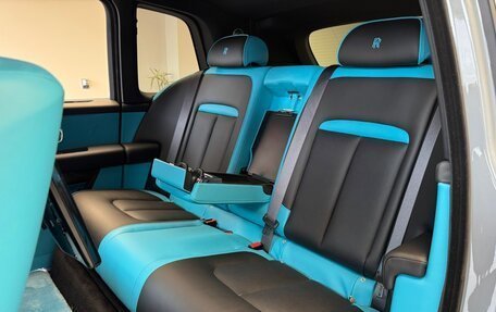 Rolls-Royce Cullinan, 2025 год, 58 000 000 рублей, 21 фотография