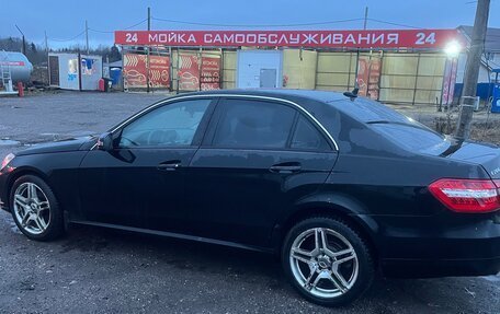 Mercedes-Benz E-Класс, 2010 год, 1 000 000 рублей, 5 фотография