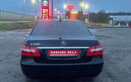 Mercedes-Benz E-Класс, 2010 год, 1 000 000 рублей, 4 фотография