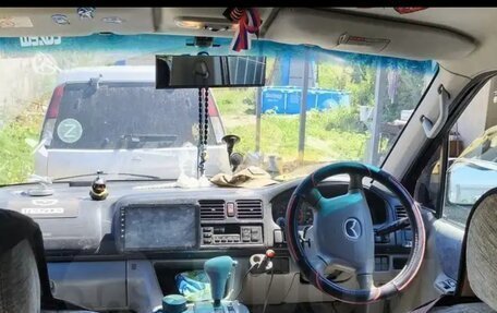 Mazda Bongo Friendee i рестайлинг, 2002 год, 370 000 рублей, 9 фотография