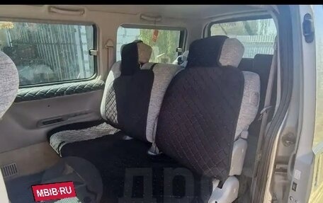 Mazda Bongo Friendee i рестайлинг, 2002 год, 370 000 рублей, 11 фотография