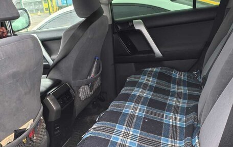 Toyota Land Cruiser Prado 150 рестайлинг 2, 2012 год, 2 100 000 рублей, 5 фотография