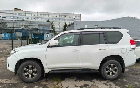 Toyota Land Cruiser Prado 150 рестайлинг 2, 2012 год, 2 100 000 рублей, 13 фотография
