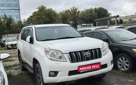 Toyota Land Cruiser Prado 150 рестайлинг 2, 2012 год, 2 100 000 рублей, 2 фотография
