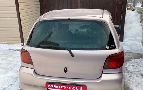 Toyota Vitz, 2000 год, 280 000 рублей, 4 фотография