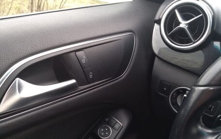 Mercedes-Benz B-Класс, 2012 год, 1 059 000 рублей, 11 фотография