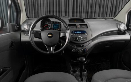 Chevrolet Spark III, 2012 год, 739 000 рублей, 6 фотография