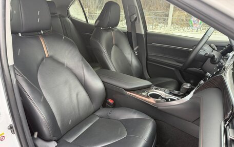 Toyota Camry, 2018 год, 2 250 000 рублей, 14 фотография