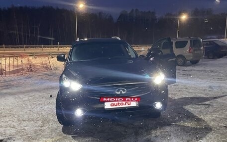 Infiniti FX II, 2010 год, 1 600 000 рублей, 3 фотография
