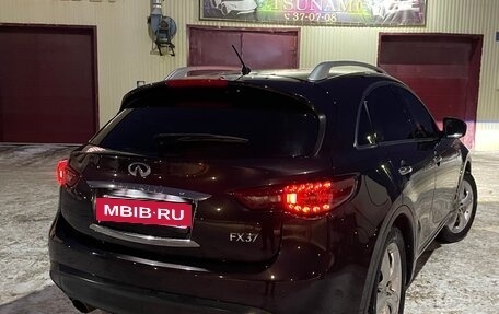 Infiniti FX II, 2010 год, 1 600 000 рублей, 10 фотография