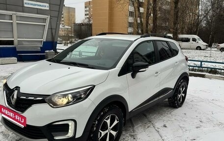 Renault Kaptur I рестайлинг, 2020 год, 1 700 000 рублей, 4 фотография