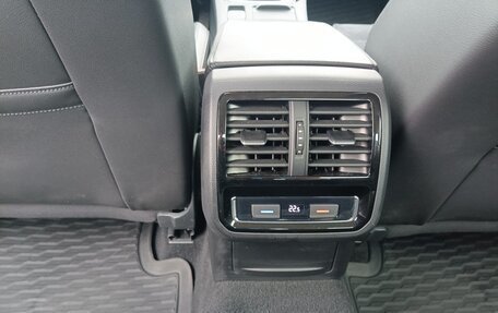 Volkswagen Passat B8 рестайлинг, 2019 год, 2 450 000 рублей, 19 фотография