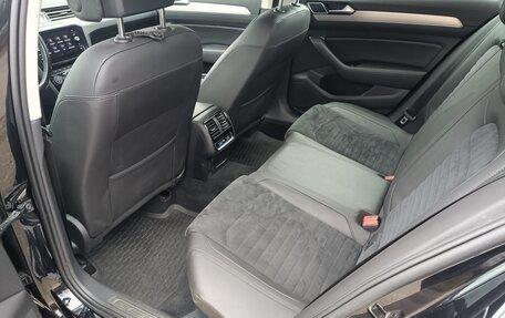 Volkswagen Passat B8 рестайлинг, 2019 год, 2 450 000 рублей, 20 фотография