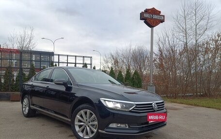 Volkswagen Passat B8 рестайлинг, 2019 год, 2 450 000 рублей, 15 фотография