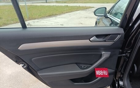 Volkswagen Passat B8 рестайлинг, 2019 год, 2 450 000 рублей, 21 фотография