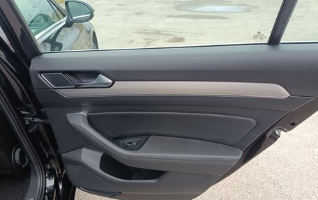 Volkswagen Passat B8 рестайлинг, 2019 год, 2 450 000 рублей, 23 фотография