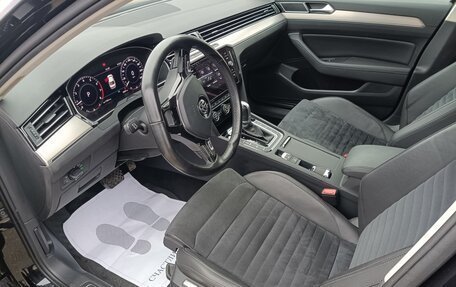 Volkswagen Passat B8 рестайлинг, 2019 год, 2 450 000 рублей, 26 фотография