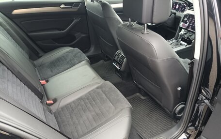 Volkswagen Passat B8 рестайлинг, 2019 год, 2 450 000 рублей, 22 фотография