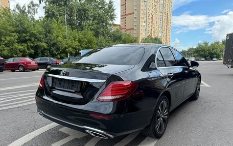 Mercedes-Benz E-Класс, 2019 год, 3 690 000 рублей, 5 фотография