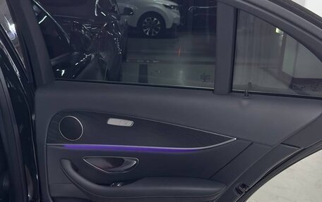 Mercedes-Benz E-Класс, 2019 год, 3 690 000 рублей, 25 фотография
